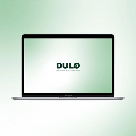 Macbook Pro 13,3'' 2022, M2 front